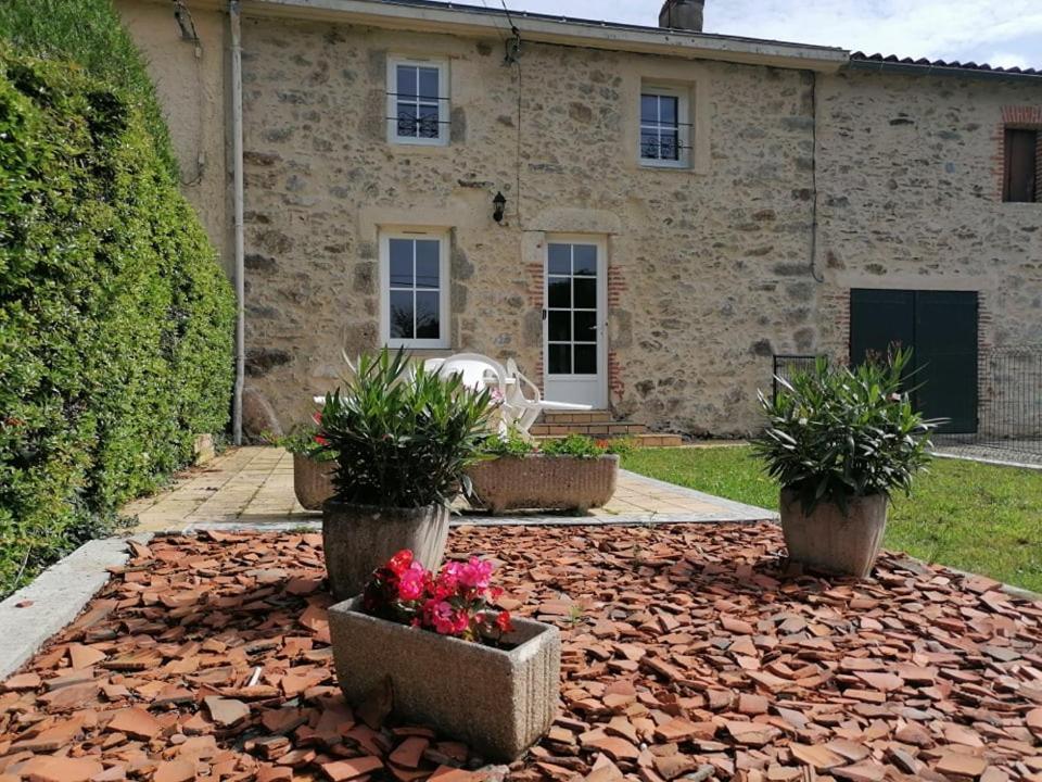 Gite La Bessonniere Βίλα Saint-Michel-Mont-Mercure Εξωτερικό φωτογραφία
